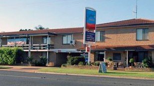 Nyngan NSW Accommodation Airlie Beach