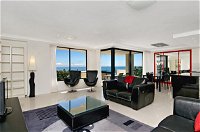 Burgess  Kings Beach Apartments - Accommodation Airlie Beach