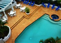 Santorini By The Sea - Accommodation in Surfers Paradise