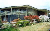 Currawong Holiday Home - St Kilda Accommodation