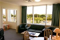 Chasely Apartment Hotel - Tourism Canberra