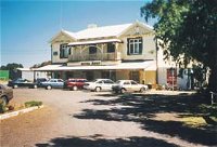 Arno Bay Hotel Motel - Surfers Gold Coast