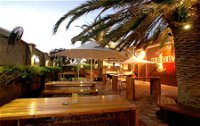 Balmoral Hotel - Accommodation Sunshine Coast