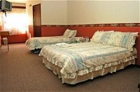 James Hotel - Accommodation in Surfers Paradise