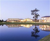 The Crowne Plaza Hotel - Accommodation Nelson Bay