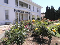 Princes Lodge Motel - Accommodation Airlie Beach