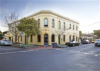 College Lawn Hotel - Accommodation Redcliffe