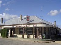 The Darke Peak Hotel - Townsville Tourism