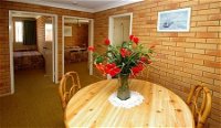 Beachlander Holiday Apartments - Redcliffe Tourism