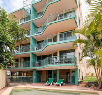 Bay Views Harbourview Apartments - Accommodation Airlie Beach