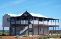 Sur La Mer on The Beach - Accommodation Nelson Bay