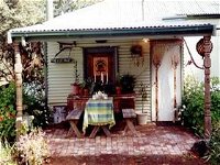 Roo Lagoon Cottage - Accommodation Mount Tamborine