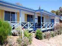 Freshwater Bay Holiday House - Redcliffe Tourism