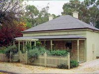 Miriam's Cottage - Redcliffe Tourism