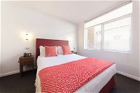 Easystay Apartments Raglan Street - Accommodation in Surfers Paradise