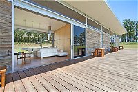 The Longhouse - Accommodation Coffs Harbour