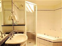 Waldorf Randwick Serviced Apartments - Broome Tourism