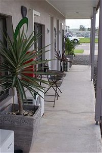 Riverside Motel - Coogee Beach Accommodation