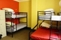 Central Perk Backpackers - Hostel - C Tourism