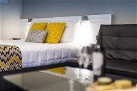 The Abbey Motor Inn - Accommodation in Surfers Paradise