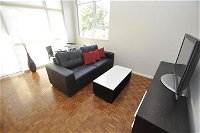 Neutral Bay 9 Bent Furnished Apartment - Accommodation in Surfers Paradise
