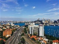 Meriton Serviced Apartments North Sydney - Surfers Gold Coast