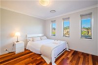 Getaway Holiday House Bankstown - Surfers Gold Coast