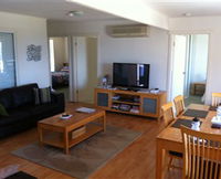 Azure Beach House - Accommodation Brisbane