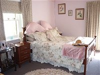 Old Colony Inn Bed and Breakfast  Accommodation - Surfers Gold Coast