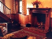McCauley's Cottage - Hamilton Heritage Holiday Homes - eAccommodation