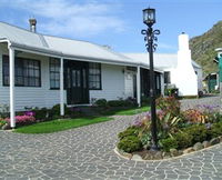 Touchwood Cottages  Craft Gallery  Cafe - Mackay Tourism