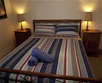 The Spotted Salmon Cottage - Geraldton Accommodation