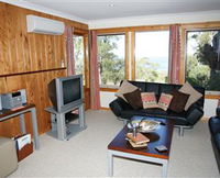 Bed in the Treetops - Lennox Head Accommodation