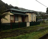 Queenstown Cottages - Darwin - Accommodation Mt Buller
