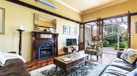 Avalon Guesthouse - Mount Gambier Accommodation