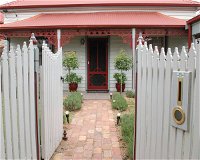 Airleigh Rose Cottage - Wagga Wagga Accommodation