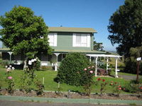 Benaway Cottages - Accommodation in Surfers Paradise