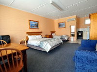 BEST WESTERN Melaleuca Motel  Apartments - Whitsundays Tourism