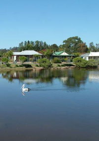 Coachhouse Marina Resort - Townsville Tourism