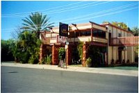 Elkira Court Motel - Tourism Cairns