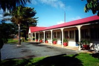 First Landing Motel - Accommodation Whitsundays