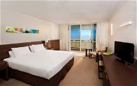 Holiday Inn Cairns Harbourside - Townsville Tourism