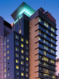 Hotel ibis World Square - Accommodation Adelaide