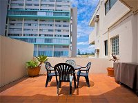 Manly Beach Holiday  Executive Apartments - Townsville Tourism