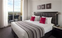 Meriton Serviced Apartments - Southport - Accommodation in Brisbane