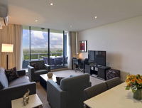 Meriton Serviced Apartments Danks Street Waterloo - Tourism Caloundra