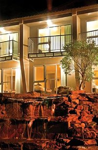 Mountain Dreaming Apartments - Yamba Accommodation