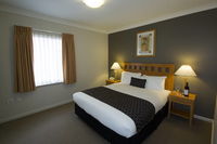 Mounts Bay Waters Apartment Hotel - Accommodation in Surfers Paradise