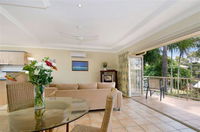 Noosa River Palms - WA Accommodation