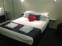 Parkside Motel  Licensed Restaurant - Accommodation in Surfers Paradise